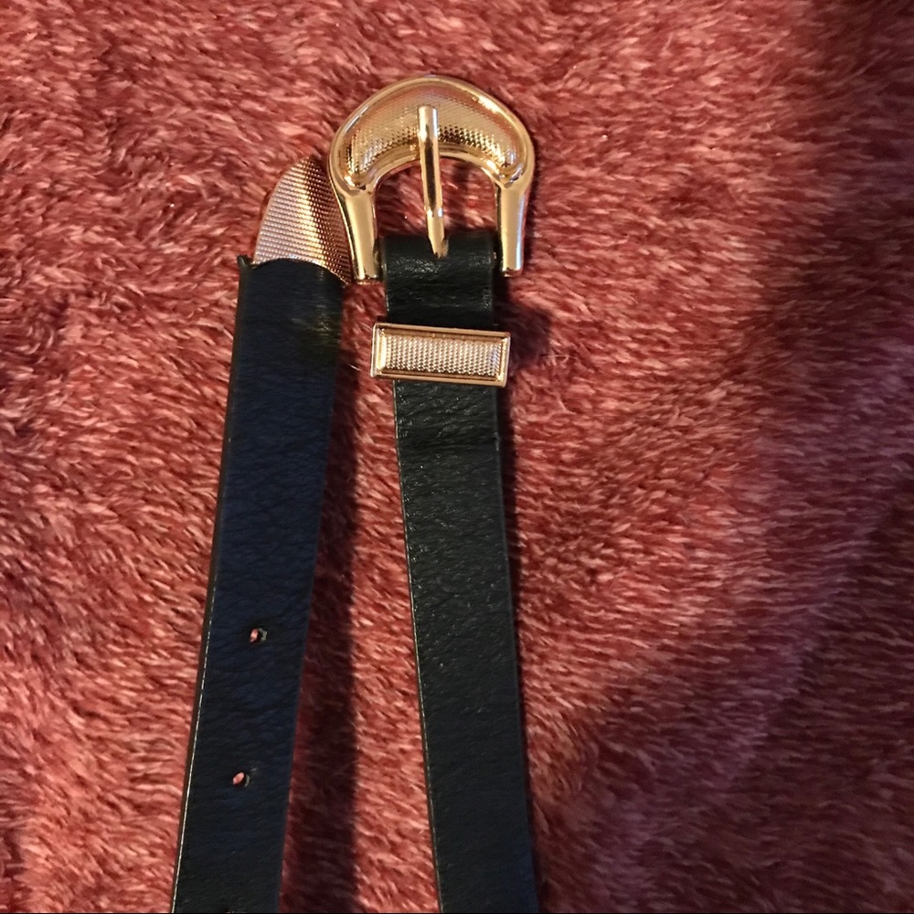 Black and gold belt